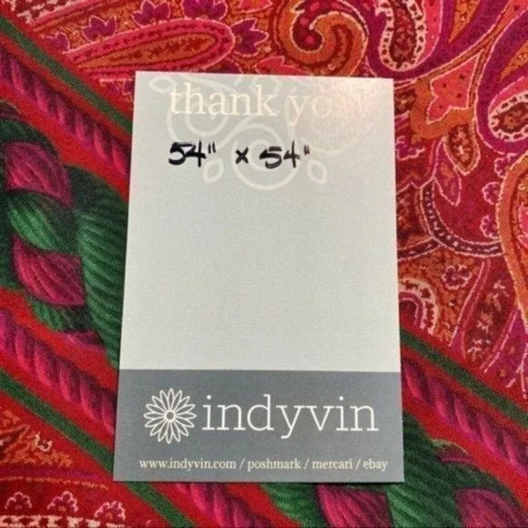 Gorgeous vtg Bloomingdales wool crepe‎ shawl - Picture 9 of 9